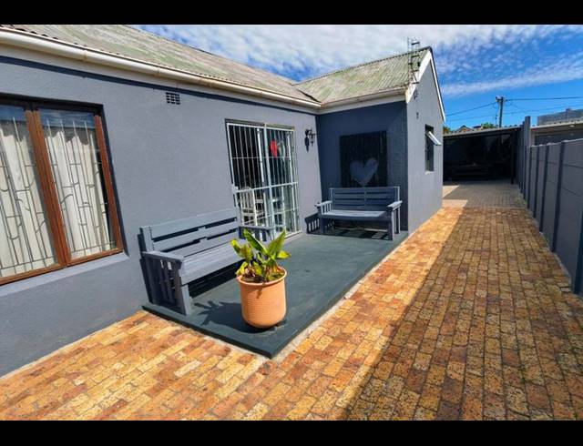 3 BEDROOM HOUSE FOR SALE IN GOODWOOD ESTATE